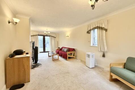 Wings Road, Lakenheath, Suffolk, IP27 photo 3