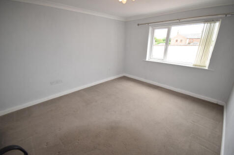3 bed detached bungalow to rent Station Road, Asp