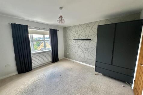 Bramleys Estate Agents - Abbey Close - Mirfield  (