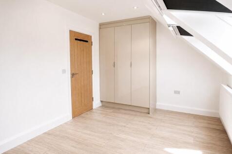 246 Chessington Road, Ewell, Epsom, Surrey, KT19 9XF photo 4