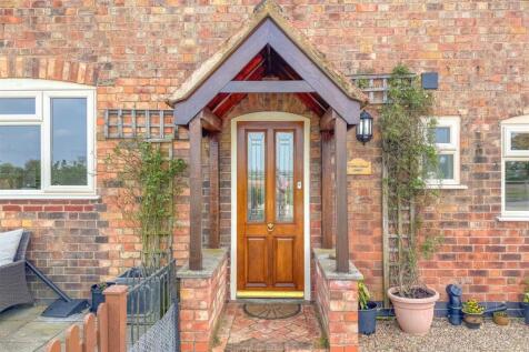 Robies Gorse Farmhouse - Image-78.jpg