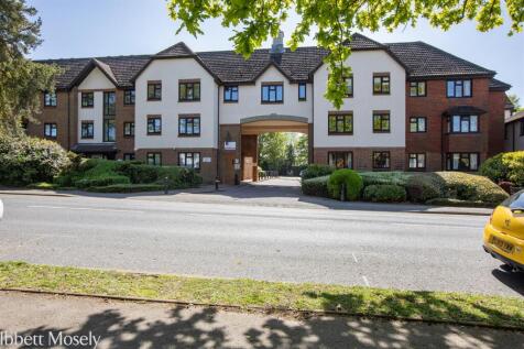 20260422-15 Tudor Court6.jpg