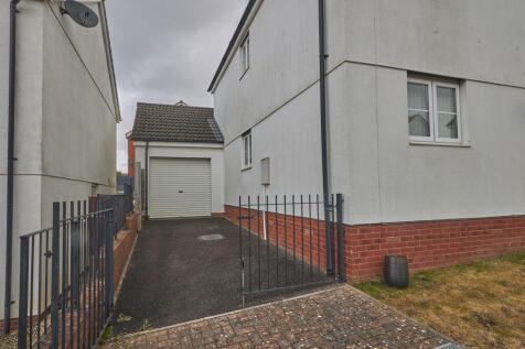 Garage &amp; Driveway