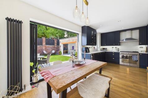 Open Plan Dining Kitchen