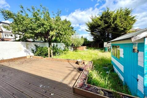 52 Preston Road g...