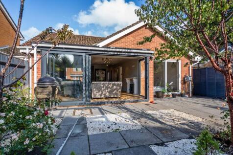 Hawbridge Close_15.jpg