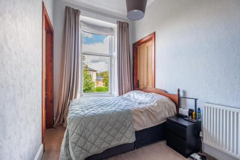 5 bed, 2 bath House in Glasgow - Photo 45