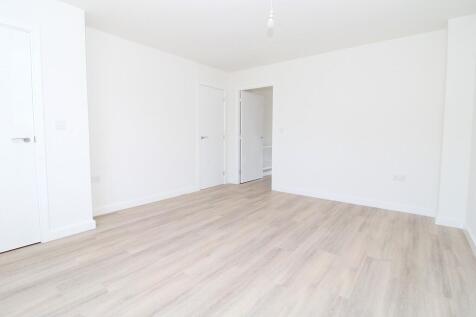 Rose Close, Eden Park, Rugby photo 3