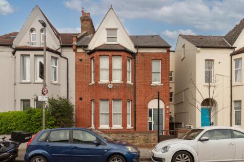 Flat C, 15 Lucien Road, Tooting, London, SW17 8HS