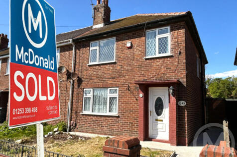 Blackpool, FY2 - property photo