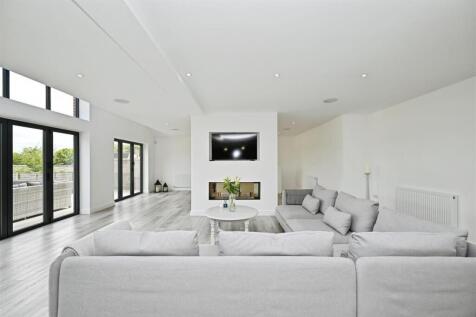 Kitchen/Dining/Family Room