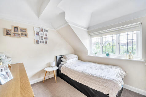 1325600-16-687a80...