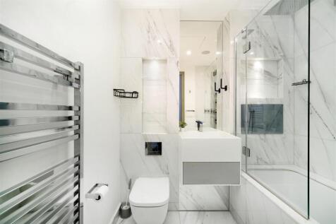 1 bed, 1 bath Apartment in london - Photo 8