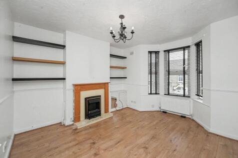 First Floor Flat, 73 Ling Road, London E16 4AW