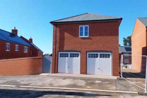 Garage and workshop.jpg