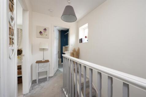 36 Roberston Drive 29.JPG