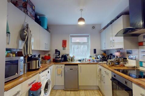 Communal Kitchen ...