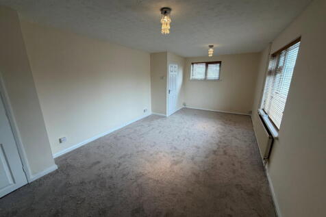 Connell Court, Corby, NN17 1RH photo 3