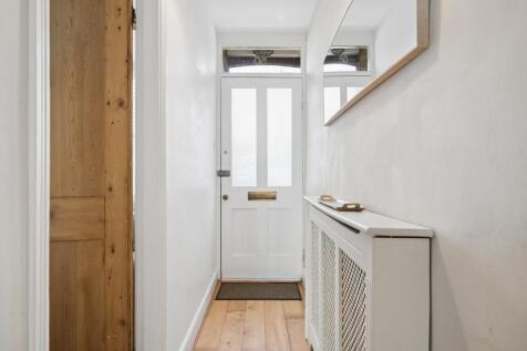 Hallway.jpg
