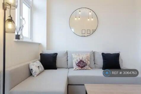 ?? Living Room