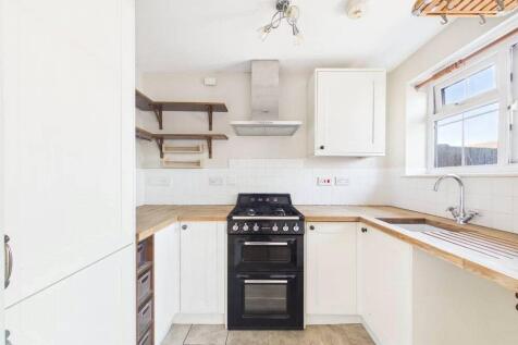 Glencairn Avenue, Tuffley, Gloucester, GL4 photo 3