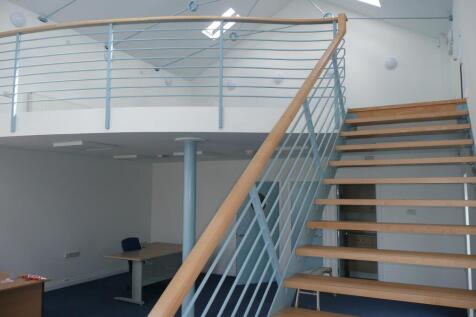 Showroom/Office to Let