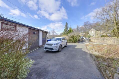 Parking &amp; Double Garage