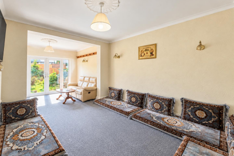 Through Lounge