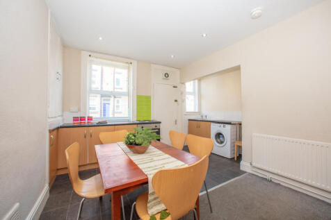 47 Headingley Avenue, Headingley, Leeds, LS6 3ER photo 3