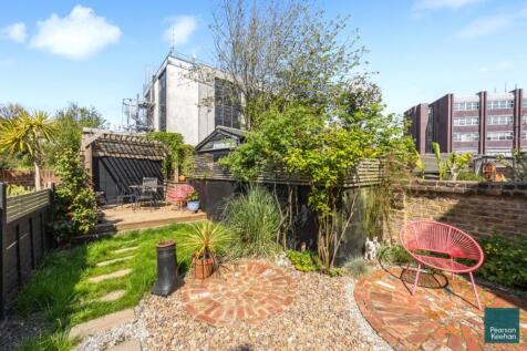 Addison Road, 15-008.jpg