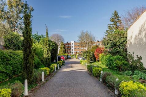 Ivy Gate