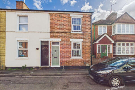 CAM03852G0-PR0589-STILL002