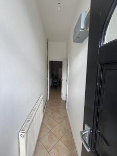 16 Gordon Street, CV31 1HR photo 4