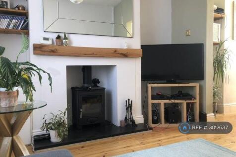 Open Plan Living Room/Kitchen