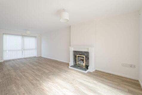 Lounge Dining Room 1
