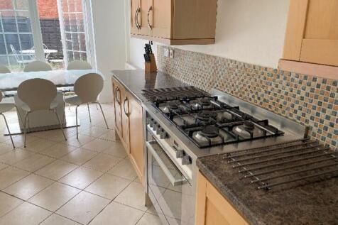 5 Tachbrook Road, Leamington Spa photo 4