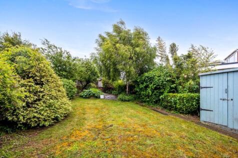 Gleton Avenue 56 Garden2.jpeg