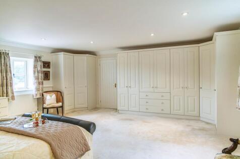 Principal fitted wardrobes