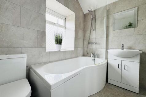 HOUSE BATHROOM