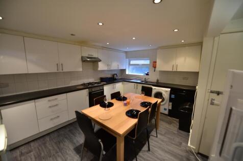 Chestnut Avenue, Hyde Park, Leeds LS6 1AZ photo 3