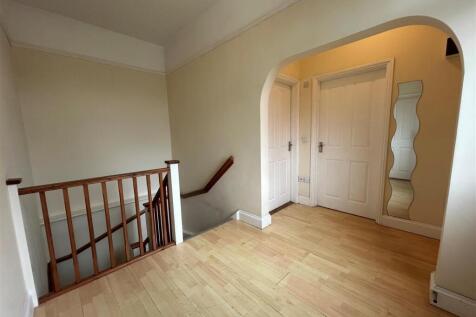 Hallway.jpg