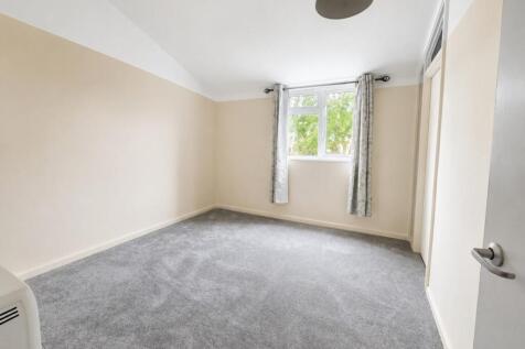Colemans Close, Calne photo 4