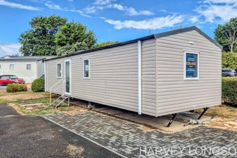 Side exterior view of the Atlas Hollington holiday
