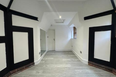 Barton Road, Worsley, M28 photo 3
