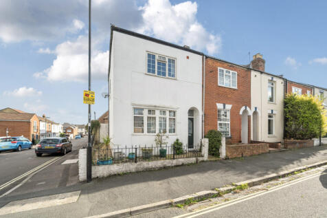 Southampton, SO14 - property photo