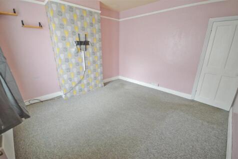 Lounge 1.jpg