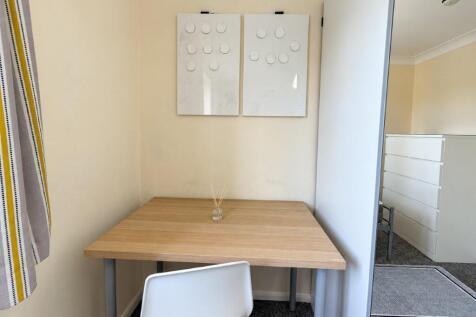 Room 4, Suez Road, Cambridge, Cambridgeshire photo 5