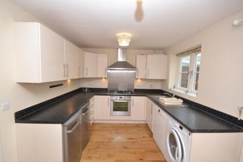 Cagney Crescent, Oxley Park, Milton Keynes, Buckinghamshire, MK4 4TL photo 3