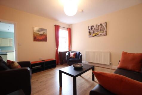 Available Sept 2027 - 4  Rooms - Comer Road photo 4