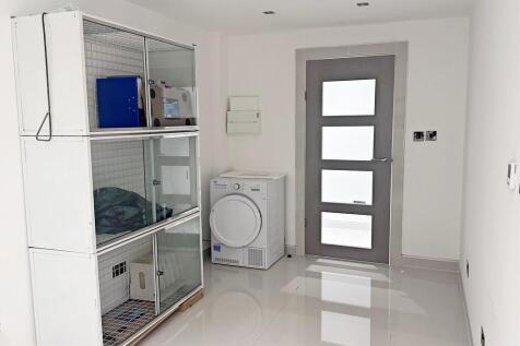 Kitchen Diner Uti...